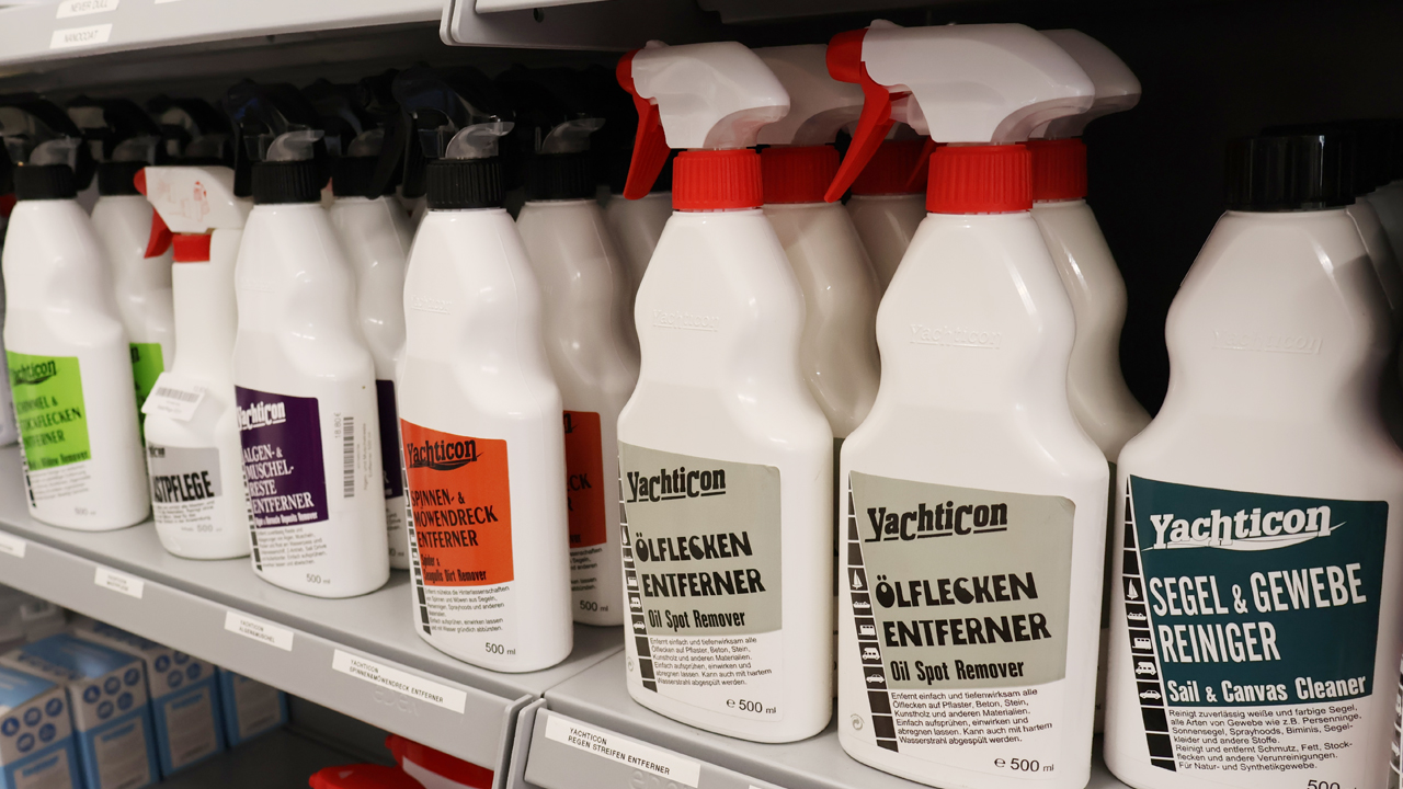 Reinigungsmittel in unserem Yachtausrüster Shop