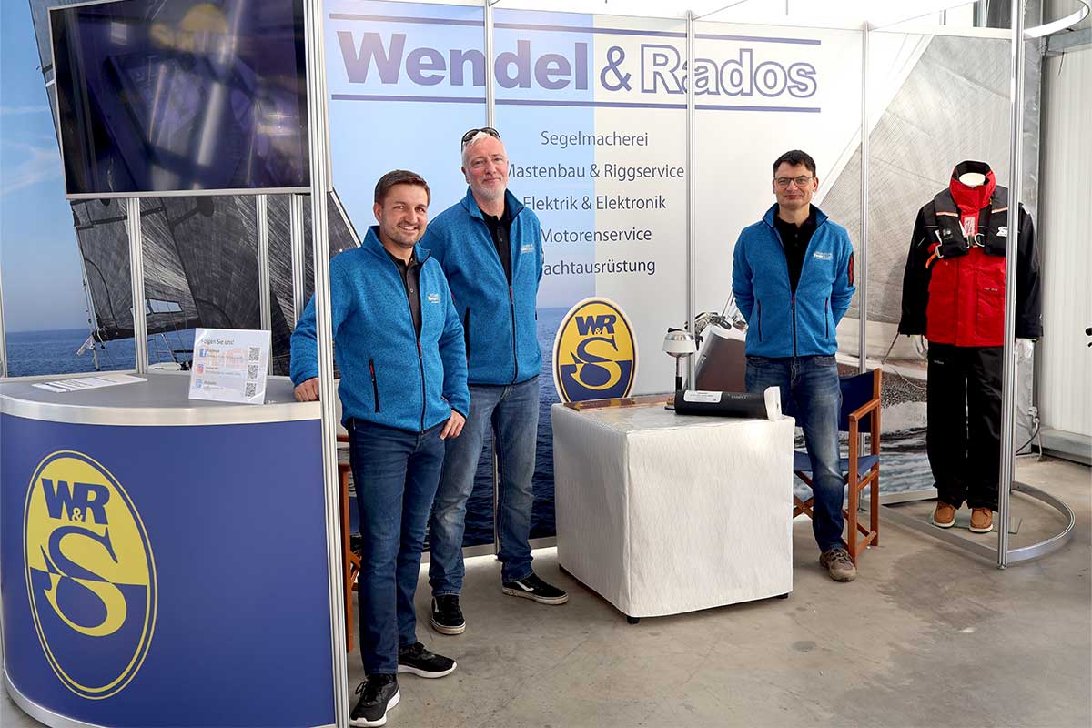 Messestand mit unseren Mitarbeitern