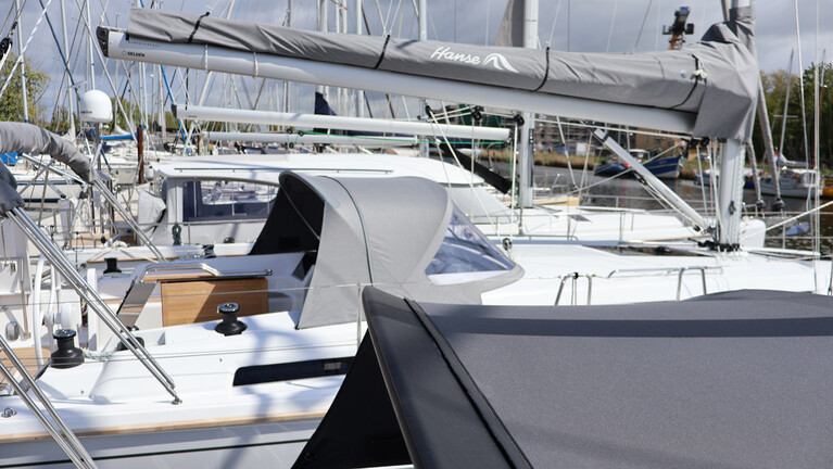 Care of sprayhood & co. - tips for long-lasting boat covers