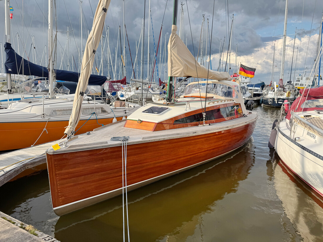 Titel: Refit von Emma