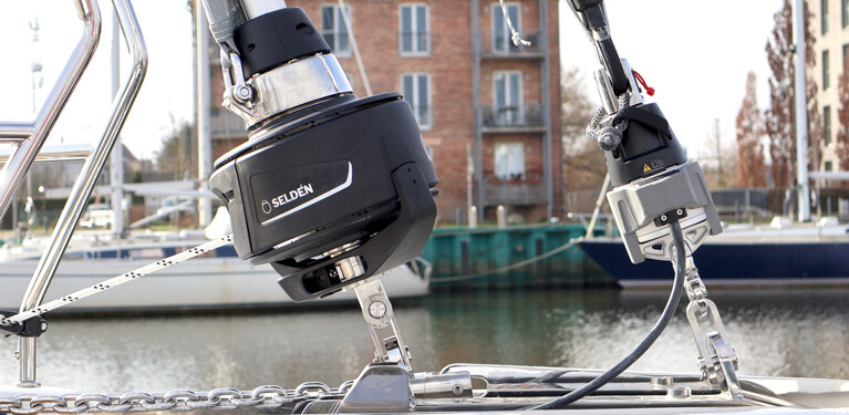 Masts, booms & furling systems