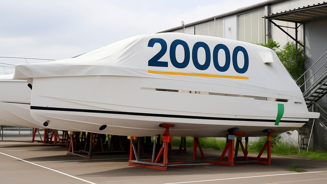 Header: 20000. Verdeck auf der Fjord 39XP